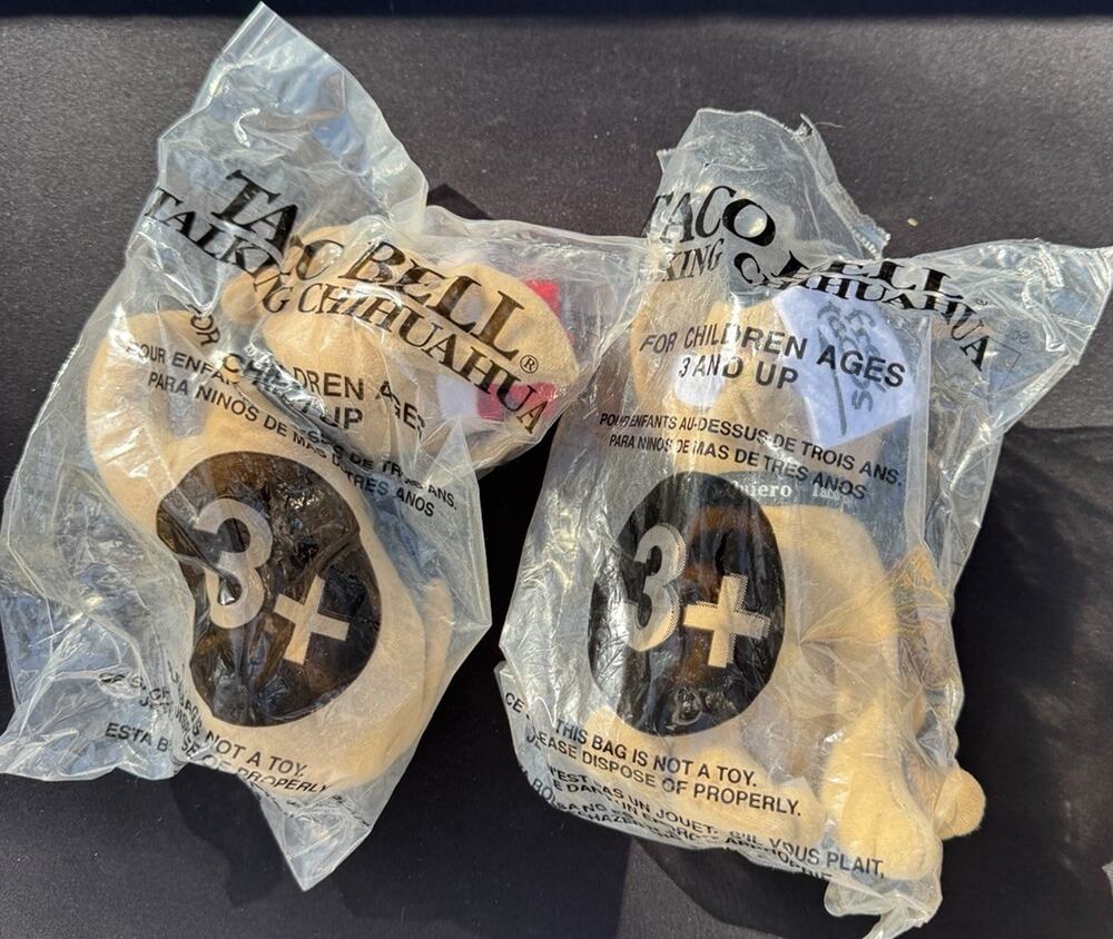 2 Vintage 1998 Taco Bell Talking Chihuahua Plush Original Bag TO15